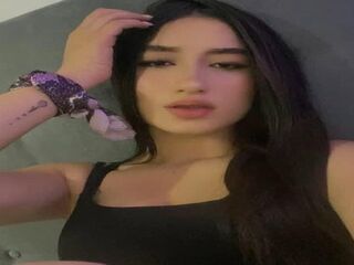 nude cam photo EvelynFontain