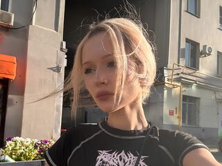 naked cam chatroom FlorynEmerald