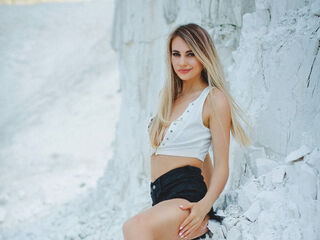 live cam show HannaMo
