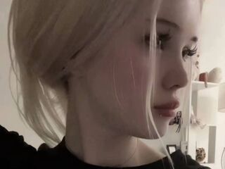 sexy webcam HeatherHeinitz