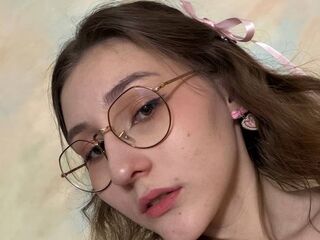 camwhore masturbating with vibrator IngeFelde