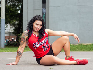 naked camgirl IsabellaNoire