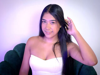 cam girl masturbating with dildo IvonneLaurent