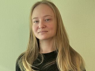 cam girl chatroom JeniferFerrarini