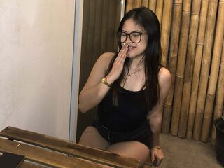 cam girl masturbating with dildo KallyVillar