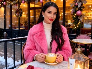 topless webcamgirl KateElis