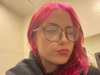 naughty cam girl fingering pussy KelySims