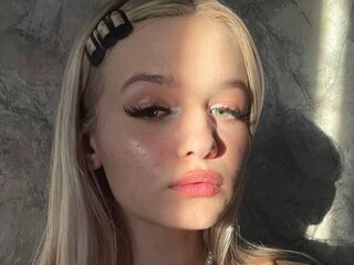 cam girl masturbating KianaStark