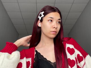 camgirl masturbating with sex toy KimKlaverly