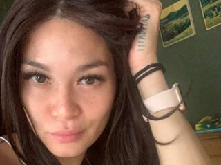 camgirl pic KinkyKumiho