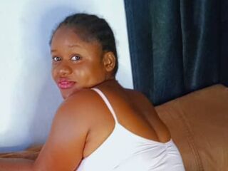 camgirl shaving pussy KiraDon