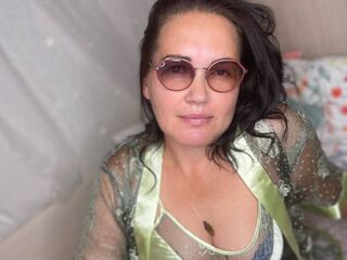 live webcam girl KiraWlow