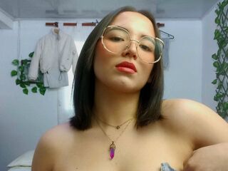 cam girl KittyLuz