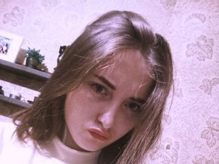 sexy webcamgirl KittyMcCorry