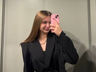 camwhore shaving pussy KrissyChidester