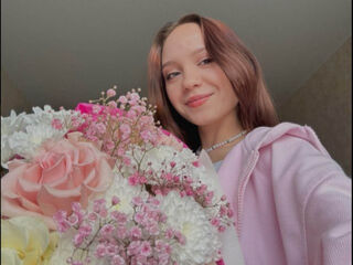 camwhore nude LashondaBinion