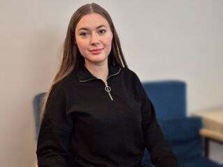 shaved pussy cam LeaDarcy