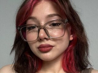 free live cam chat LessyGrayce