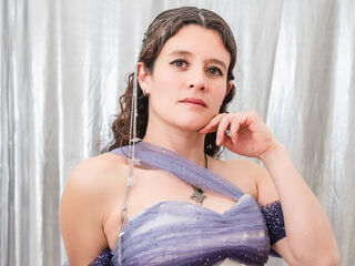 live striptease LiaSannin