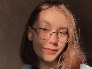 adult webcam chat room LikaMikael
