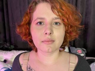 naked camgirl picture LilyWill