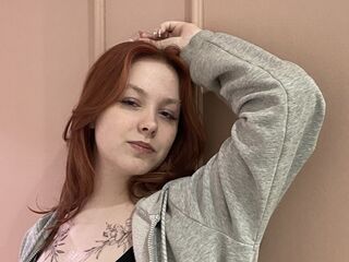 cam whore LindaBenne