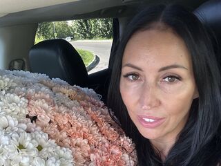 webcamgirl chat room LipaWild
