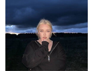 strip show LitaBloom