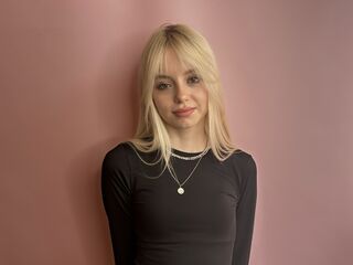 naked camgirl masturbating LorettaCovil