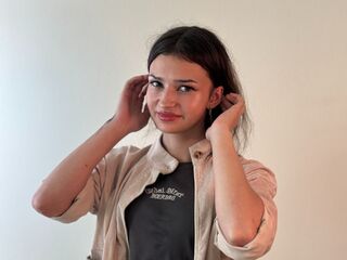 camslut spreading pussy LucyBarcenas