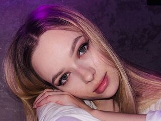 beautiful camgirl LunaDely