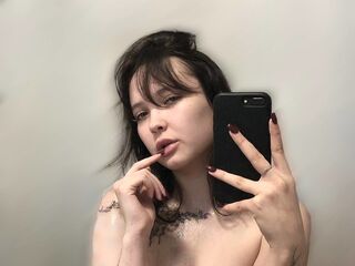 camgirl showing tits LunariaSmith