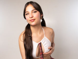 girl chatroom MaggieCooper