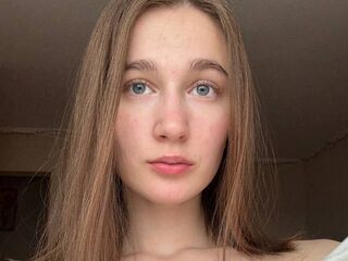 hot girl cam MarcelineLeja