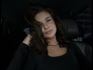 nude gamgirl MariamCurrington