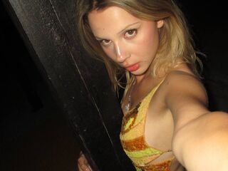 free live sexcam MarieAst