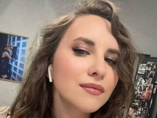 camslut fingering shaved pussy MaybelPetzel