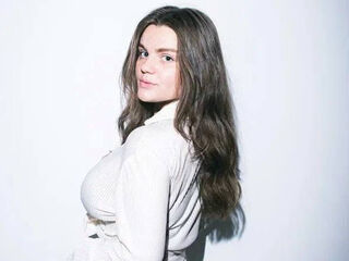 adult web cam chat room MelaniMell