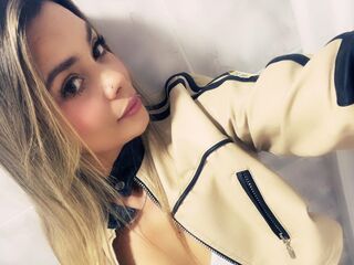 beautiful webcam girl MelanyAsburn