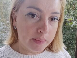 free live webcam chat MiaBloomie