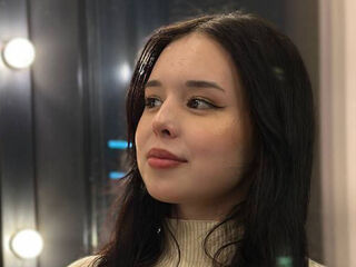 cam slut video chat MikiPellon