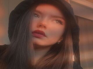 nude camgirl picture MilaLyra