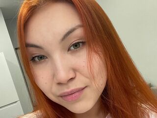 free online chat MonikaHall