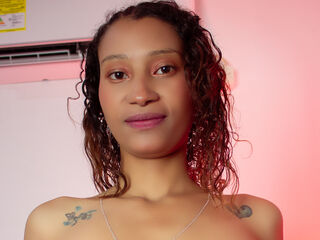 cam girl playing with vibrator NatialiRousse