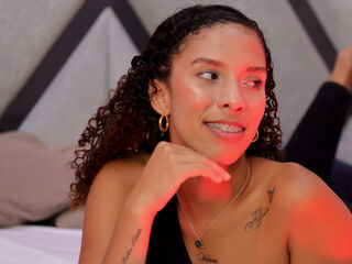 hot cam girl masturbating with dildo NicoleBakker