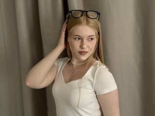 camgirl fingering wet pussy NikkiByous
