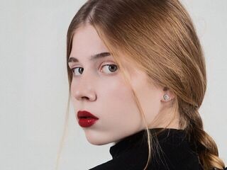 fingering webcamgirl picture NormaCroston