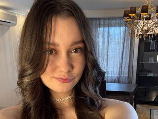 naughty camgirl masturbating with dildo OdetteCarl