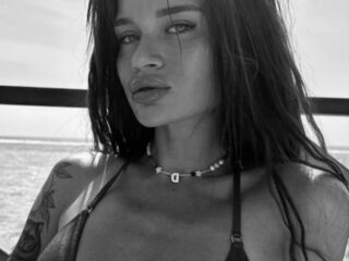 masturbating cam girl OliviaMazu