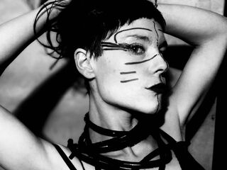 cam girl playing with sextoy OniricFemme